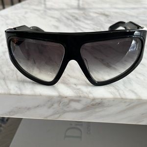 BALMAIN SUNGLASSES
